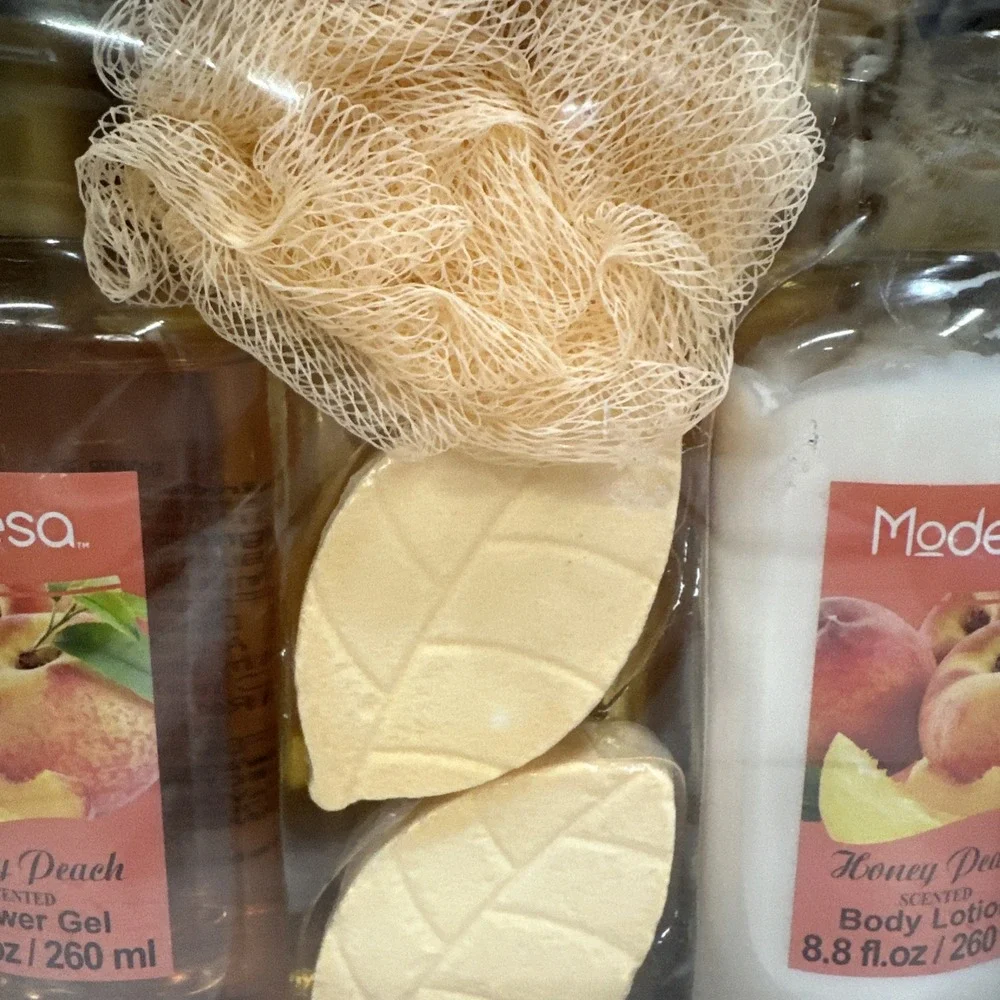 MODESA Honey Peach 5pc Bath Gift Set Shower Gel Body Lotion Bath Fizzer and Pouf